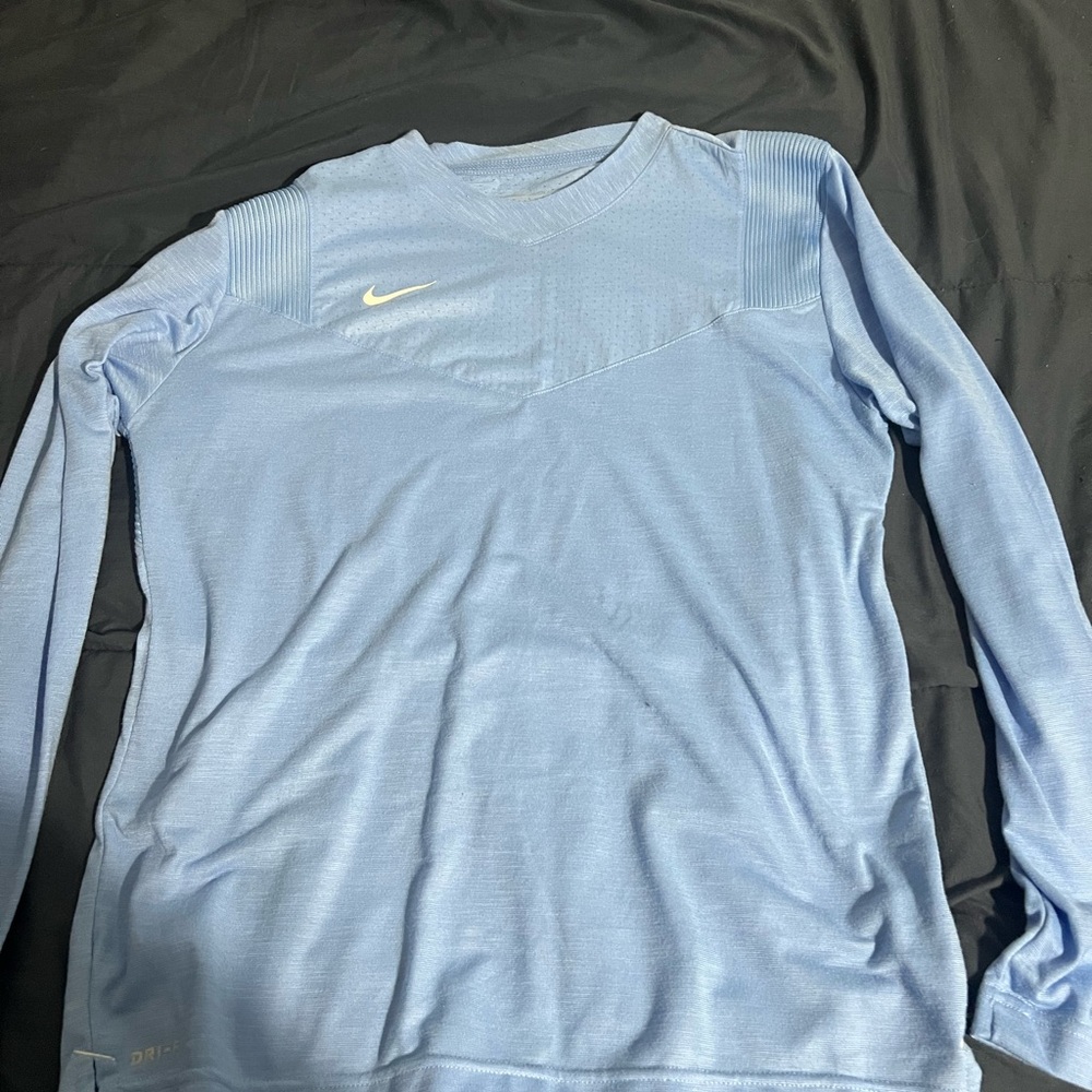 Nike Men's Sky Blue Long Sleeve Tee
